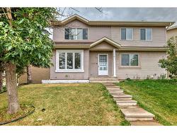 81 Castlebrook Way NE Calgary, AB T3J 2A7