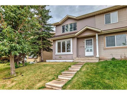 81 Castlebrook Way Ne, Calgary, AB - Outdoor