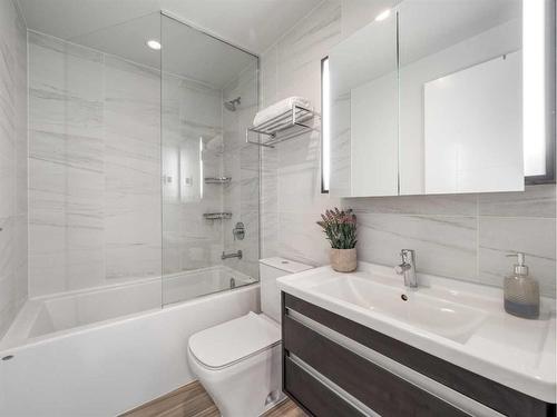 2504-930 16 Avenue Sw, Calgary, AB - Indoor Photo Showing Bathroom