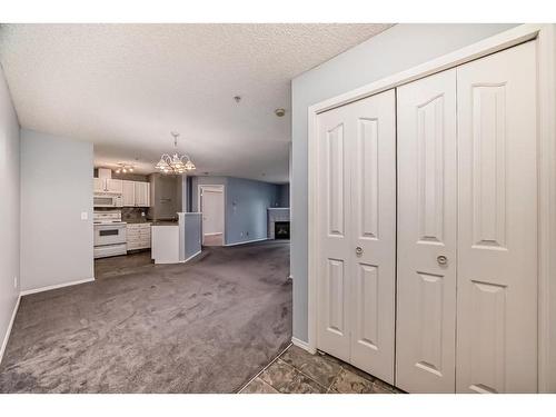 1107-1000 Somervale Court Sw, Calgary, AB - Indoor