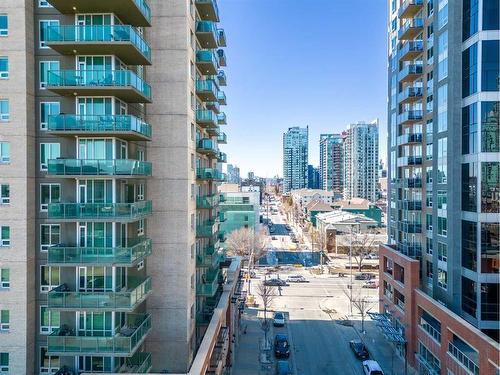 705-1410 1 Street Se, Calgary, AB - Outdoor With Facade