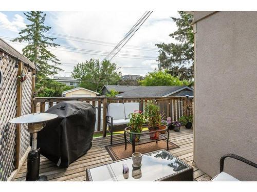 2131 Westmount Road Nw, Calgary, AB - Outdoor With Exterior