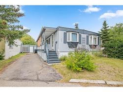 334-3223 83 Street NW Calgary, AB T3B 5N8