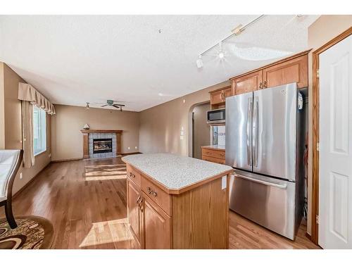 206 Citadel Meadow Grove Nw, Calgary, AB - Indoor Photo Showing Bathroom