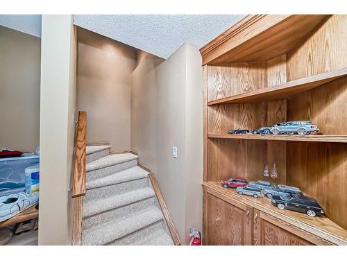 206 Citadel Meadow Grove Nw, Calgary, AB - Indoor Photo Showing Other Room