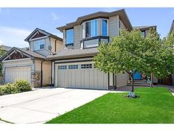 144 Valleyview Court SE Calgary, AB T2B 0K6