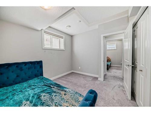 1358 Bayside Drive Sw, Airdrie, AB - Indoor Photo Showing Bedroom