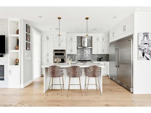 2417 52 Avenue Sw, Calgary, AB - Indoor Photo Showing Kitchen With Stainless Steel Kitchen With Upgraded Kitchen