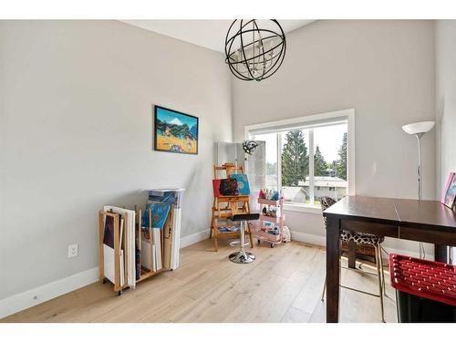 2417 52 Avenue Sw, Calgary, AB - Indoor Photo Showing Dining Room