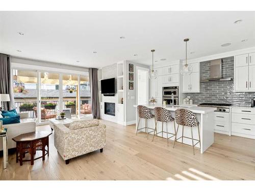 2417 52 Avenue Sw, Calgary, AB - Indoor Photo Showing Kitchen With Upgraded Kitchen