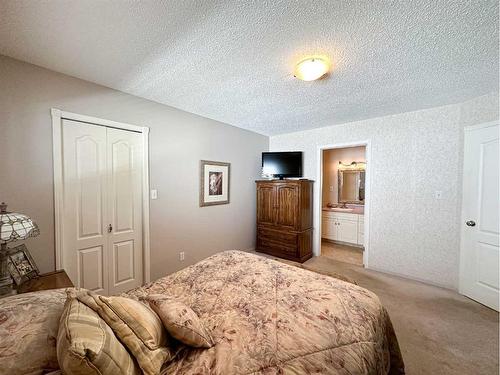 193 Balsam Crescent, Olds, AB - Indoor Photo Showing Bedroom