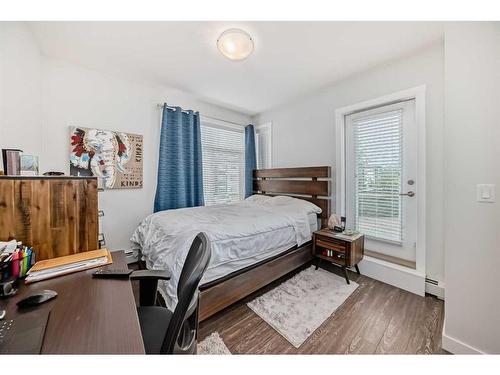 2111-3727 Sage Hill Drive Nw, Calgary, AB - Indoor Photo Showing Bedroom