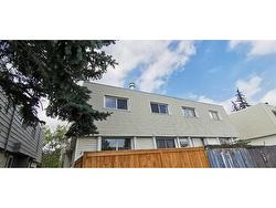 2-6424 4 Street NE Calgary, AB T2K 5M8