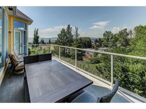 34 Silver Creek Manor Nw, Calgary, AB - Outdoor With Exterior