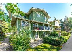 304-2200 Woodview Drive SW Calgary, AB T2W 3N6