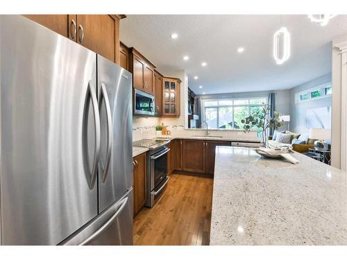 4410 17 Street Sw, Calgary, AB - Indoor Photo Showing Kitchen With Stainless Steel Kitchen With Upgraded Kitchen