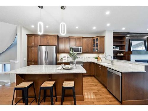 4410 17 Street Sw, Calgary, AB - Indoor Photo Showing Kitchen With Stainless Steel Kitchen With Upgraded Kitchen