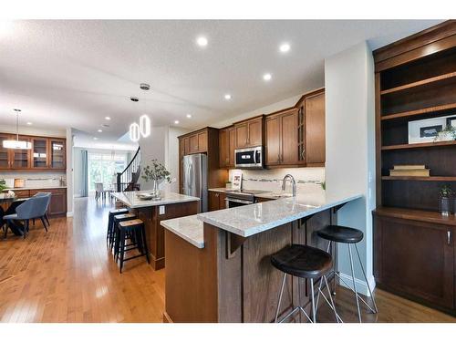 4410 17 Street Sw, Calgary, AB - Indoor Photo Showing Kitchen With Stainless Steel Kitchen With Upgraded Kitchen