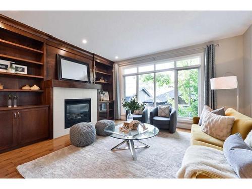 4410 17 Street Sw, Calgary, AB - Indoor Photo Showing Living Room With Fireplace