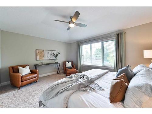 4410 17 Street Sw, Calgary, AB - Indoor Photo Showing Bedroom