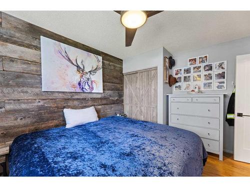 4421 55 Avenue, Olds, AB - Indoor Photo Showing Bedroom