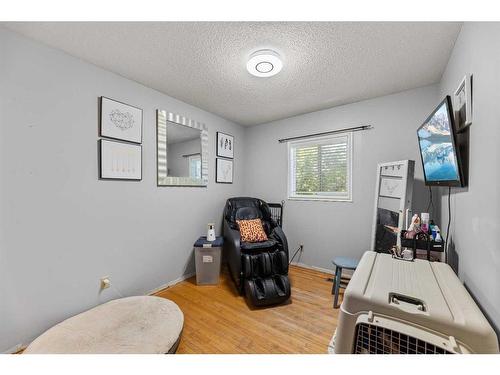 4421 55 Avenue, Olds, AB - Indoor