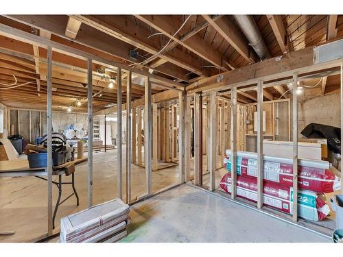 4421 55 Avenue, Olds, AB - Indoor Photo Showing Basement