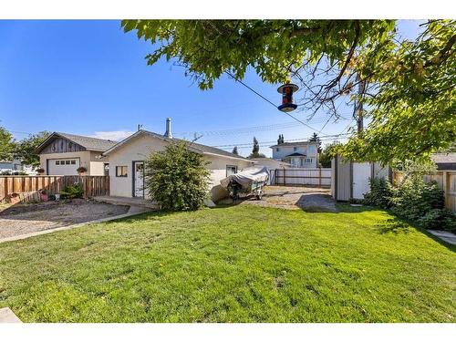 4421 55 Avenue, Olds, AB - Outdoor