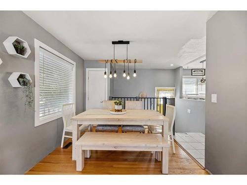 4421 55 Avenue, Olds, AB - Indoor Photo Showing Dining Room