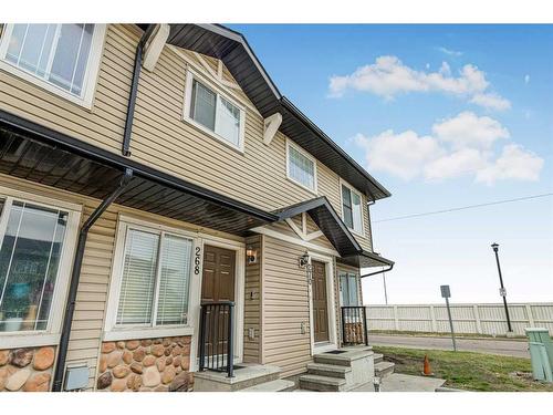 268 Saddlebrook Pointe Ne, Calgary, AB - Outdoor