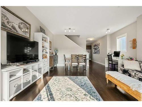 53-300 Marina Drive, Chestermere, AB - Indoor Photo Showing Living Room