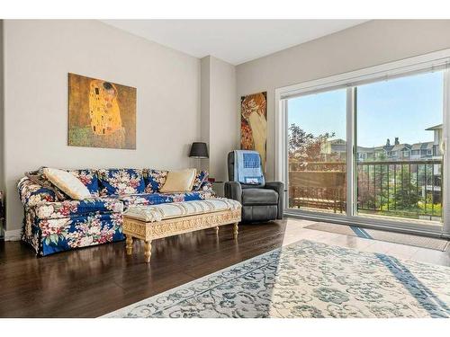 53-300 Marina Drive, Chestermere, AB - Indoor Photo Showing Living Room