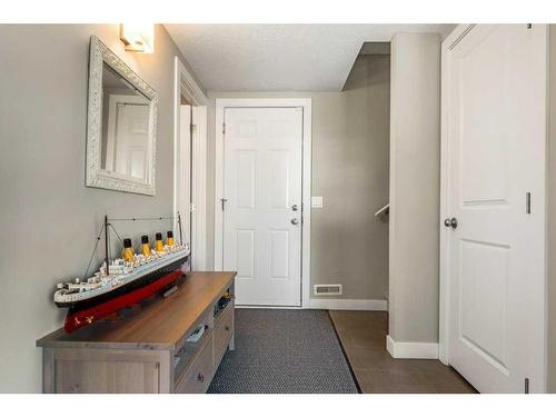 53-300 Marina Drive, Chestermere, AB - Indoor Photo Showing Other Room