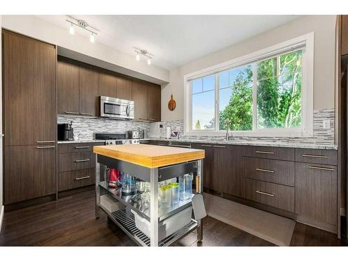 53-300 Marina Drive, Chestermere, AB - Indoor Photo Showing Kitchen