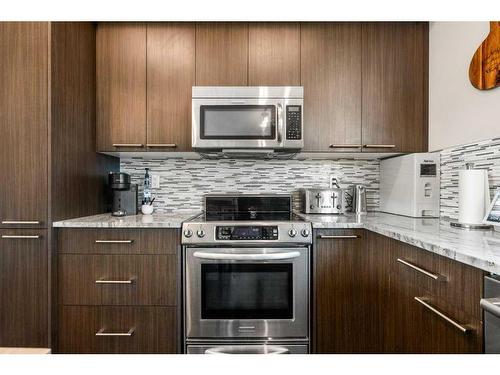 53-300 Marina Drive, Chestermere, AB - Indoor Photo Showing Kitchen