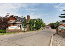 402-40 Parkridge View SE Calgary, AB T2J 7G6