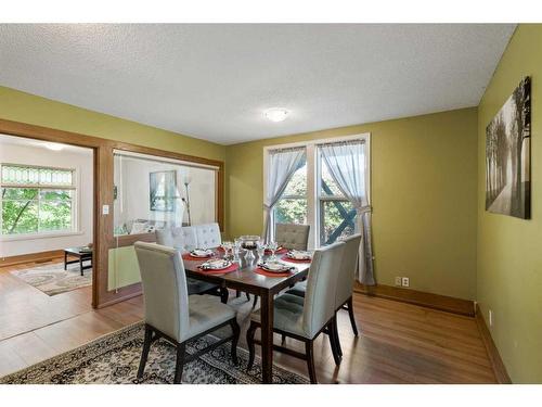 9 Elma Street East, Okotoks, AB - Indoor Photo Showing Dining Room