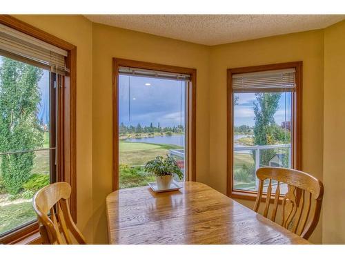 214 Lakeside Greens Place, Chestermere, AB - Indoor Photo Showing Dining Room