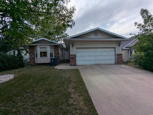 133 6 Avenue Se, Three Hills, AB - Outdoor With Facade