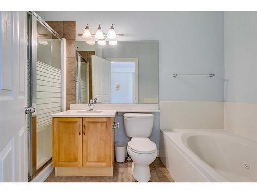 2-1924 32 Street Sw, Calgary, AB - Indoor Photo Showing Bathroom