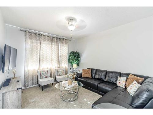 45 Savanna Close Ne, Calgary, AB - Indoor Photo Showing Living Room