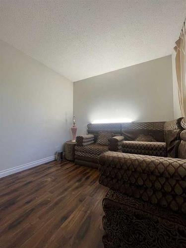 711 Whiteridge Road Ne, Calgary, AB - Indoor