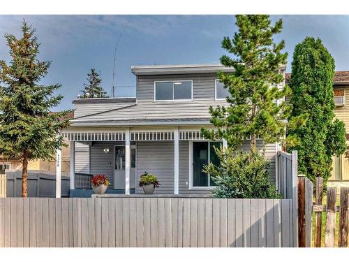 4308 6A Avenue Se, Calgary, AB - Outdoor