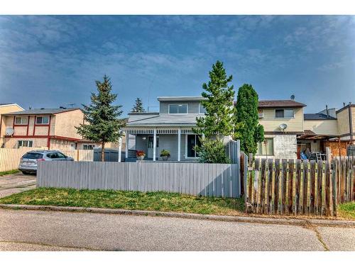 4308 6A Avenue Se, Calgary, AB - Outdoor