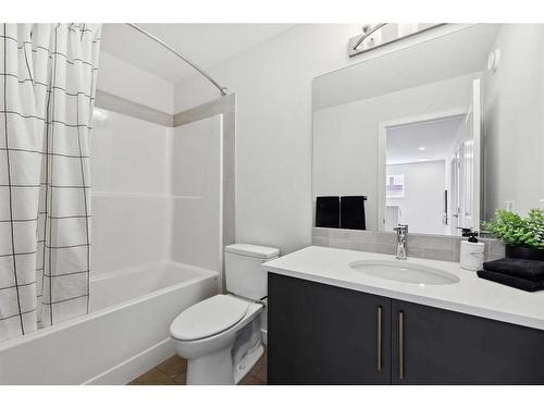 218 Marmot Walk Nw, Calgary, AB - Indoor Photo Showing Bathroom