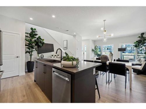 218 Marmot Walk Nw, Calgary, AB - Indoor Photo Showing Kitchen With Upgraded Kitchen