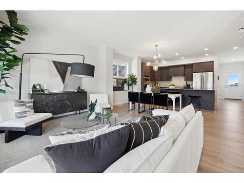 218 Marmot Walk Nw, Calgary, AB - Indoor Photo Showing Living Room