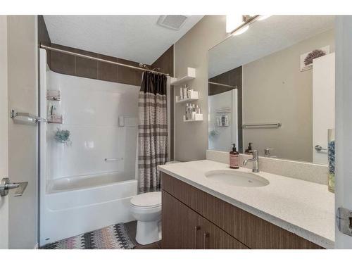 407-605 17 Avenue Nw, Calgary, AB - Indoor Photo Showing Bathroom