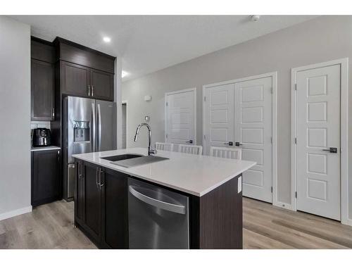 101 Dawson Drive, Chestermere, AB - Indoor Photo Showing Kitchen