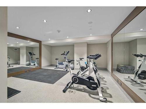 804-118 Waterfront Court Sw, Calgary, AB - Indoor Photo Showing Gym Room